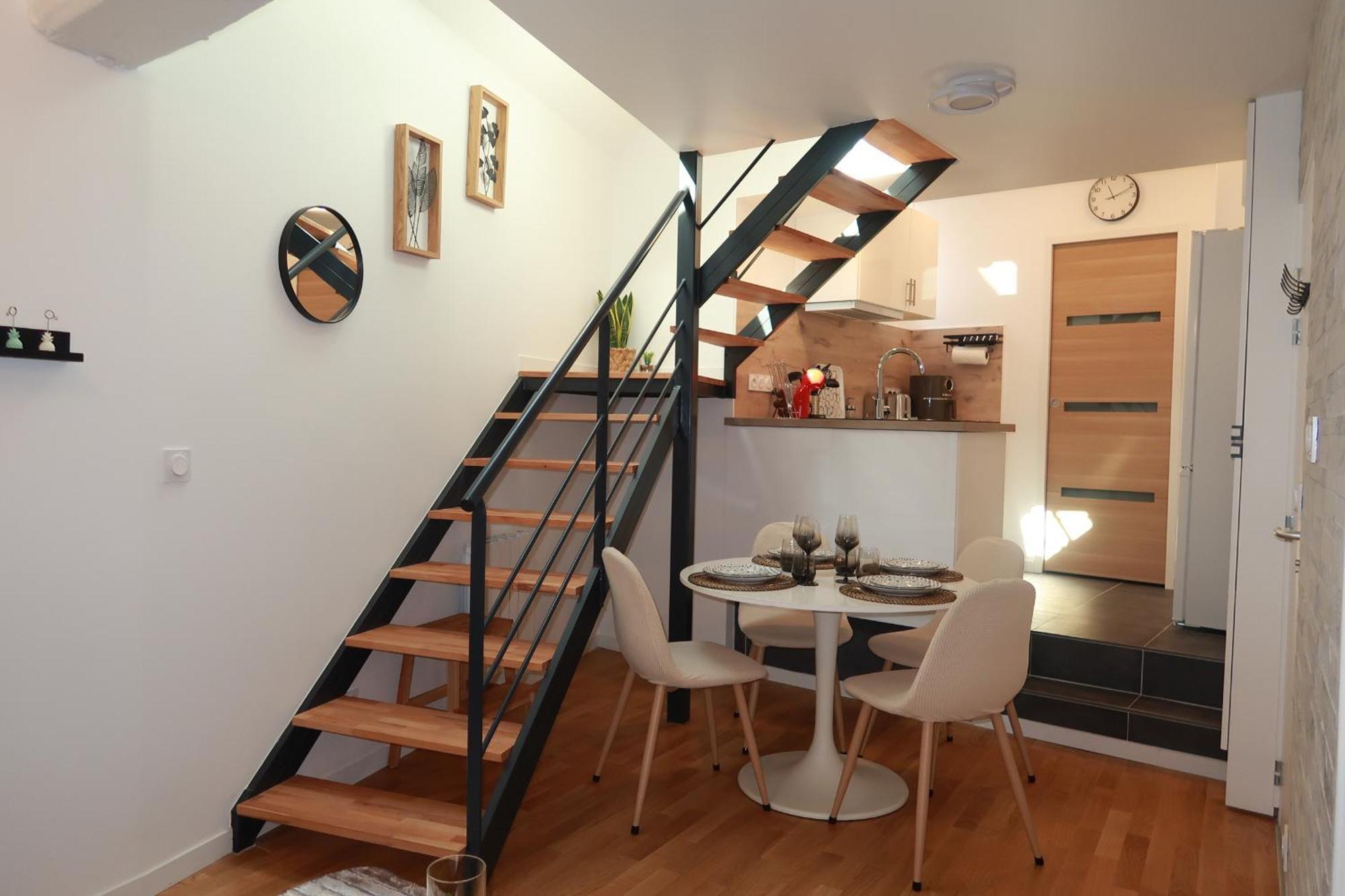 Duplex Cosy A 7 Minutes A Pied Du Rer Nanterre Ville Экстерьер фото